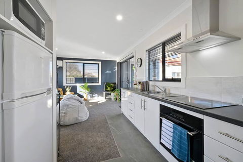 Zoo Villas: Villa Giraffe - Central Wynyard - Holiday Find 1
