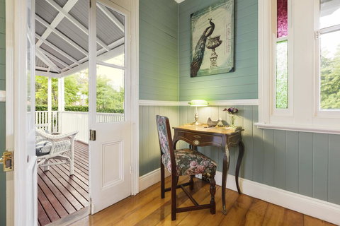 Tara-Lee - Holiday Find 3