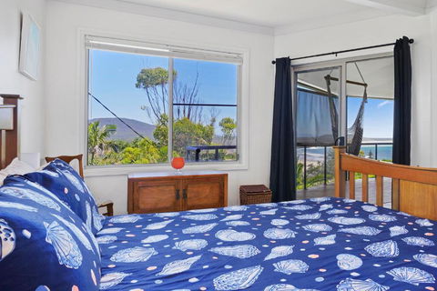 A BIGGER Slice Of Paradise - Holiday Find 4