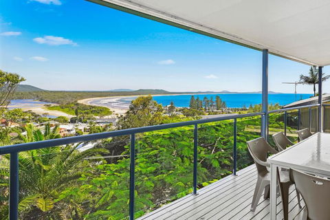 A BIGGER Slice Of Paradise - Holiday Find 0