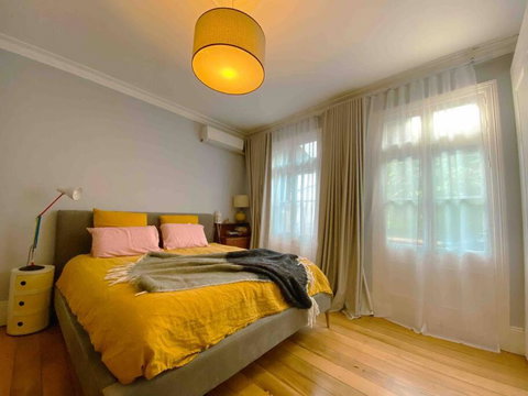 A Timeless Terrace House Of Elegance And Style - Holiday Find 2