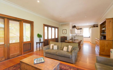 Abaleen House - Holiday Find 3