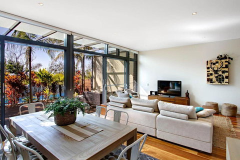 A Perfect Stay - Ocean View At Kiah - Holiday Find 1