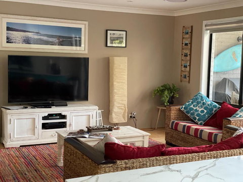 ALLE21 - Barefeet - Holiday Find 3