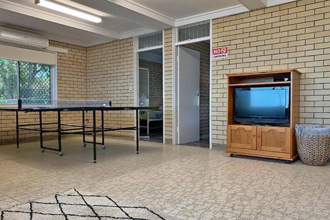 ALLIES PLACE - Holiday Find 1