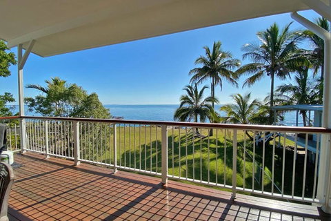 AMITY TREETOPS - Holiday Find 2