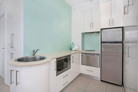 BADEN - Absolute Water Front Sydney Harbour Studio - Holiday Find 2