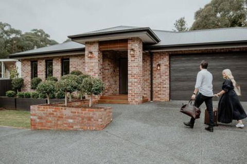 BADGER HOUSE - 4 Bed, 4 Bath, Stunning Entertainer Plus Fire - Holiday Find 1