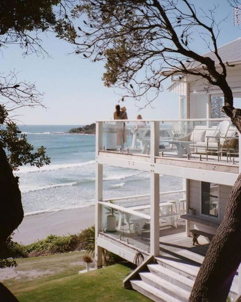 BAY PROPERTIES . Beach House Studio - Holiday Find 2