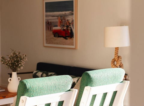 BAY PROPERTIES . Seadrifter - Holiday Find 1