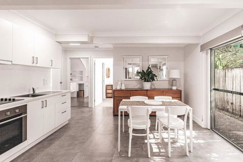 BAY PROPERTIES . Summer Salt On Main - Holiday Find 0