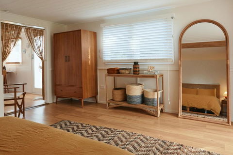 BAY PROPERTIES . The Sailors Bungalow - Holiday Find 4
