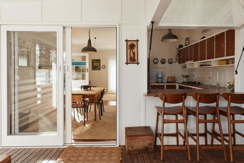 BAY PROPERTIES . The Sailors Upper Deck - Holiday Find 1