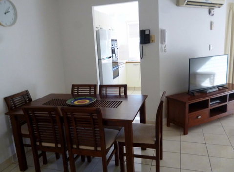 Le Lavandou Holiday Apartments - Holiday Find 4