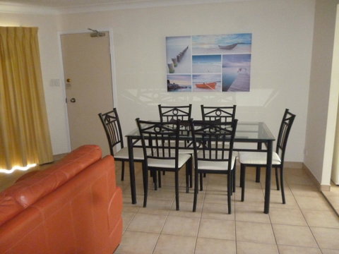 Le Lavandou Holiday Apartments - Holiday Find 5