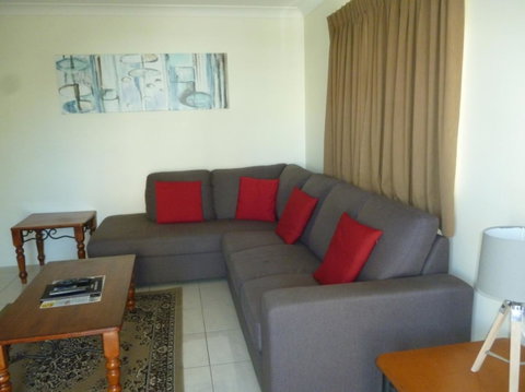 Le Lavandou Holiday Apartments - Holiday Find 26