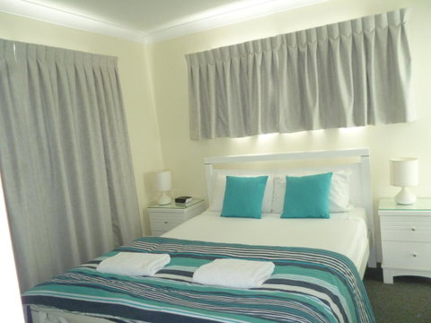Le Lavandou Holiday Apartments - Holiday Find 22