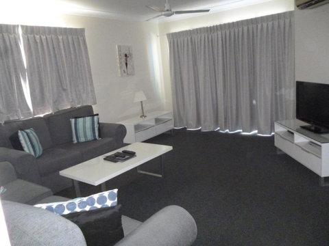 Le Lavandou Holiday Apartments - Holiday Find 20