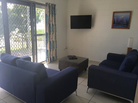 Whitsunday Waterfront Apartments - Holiday Find 22
