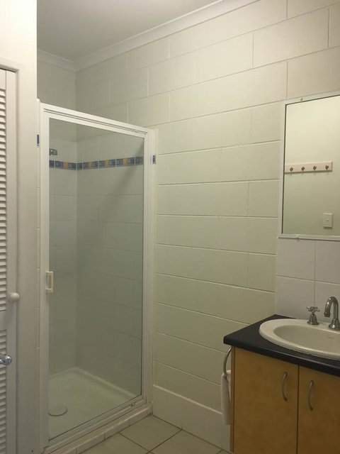 Whitsunday Waterfront Apartments - Holiday Find 26