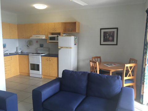 Whitsunday Waterfront Apartments - Holiday Find 20