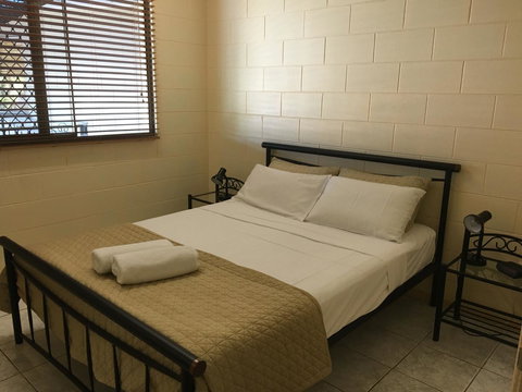 Whitsunday Waterfront Apartments - Holiday Find 30