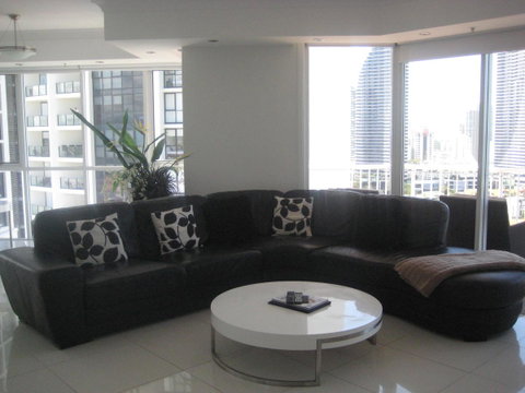 Bel Air On Broadbeach - Official - Holiday Find 15