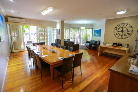 Bel Air On Broadbeach - Official - Holiday Find 8
