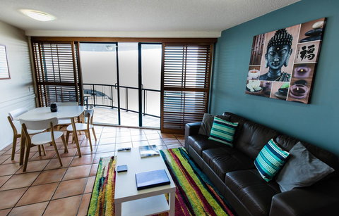 La Promenade - Holiday Find 25