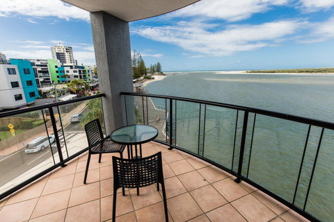 La Promenade - Holiday Find 8