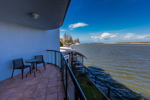 La Promenade - Holiday Find 26