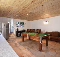 Absolute Waterfront - Holiday Find