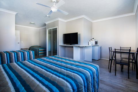 Burleigh Gold Coast Motel - Holiday Find 2