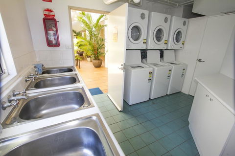 Port Douglas Apartments - Adults Only Oasis - Holiday Find 35
