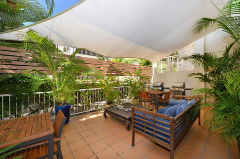 Port Douglas Apartments - Adults Only Oasis - Holiday Find 4