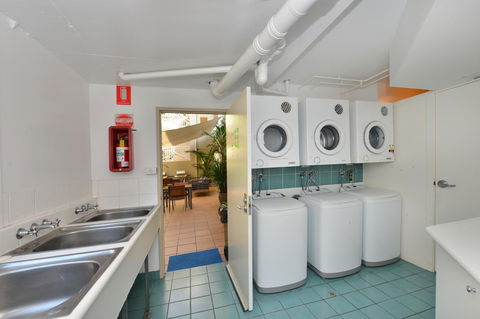 Port Douglas Apartments - Adults Only Oasis - Holiday Find 24