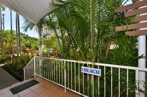 Port Douglas Apartments - Adults Only Oasis - Holiday Find 26