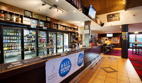 Glenmore Tavern - Holiday Find 25