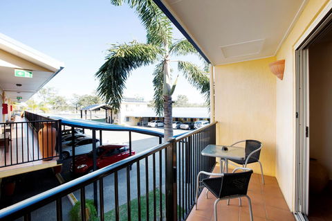 Glenmore Tavern - Holiday Find 10