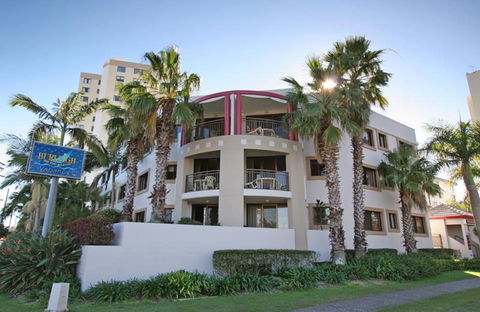 Burleigh On The Beach - Holiday Find 28