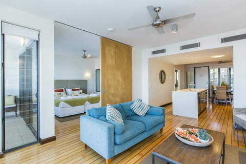 Boathouse Port Of Airlie - Holiday Find 5