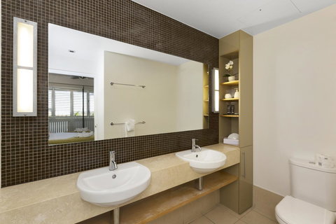 Boathouse Port Of Airlie - Holiday Find 12