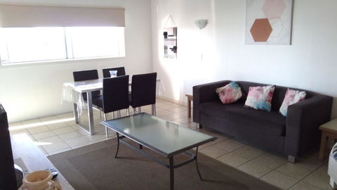 Maroochy Sands Holiday Apartments - Holiday Find 12