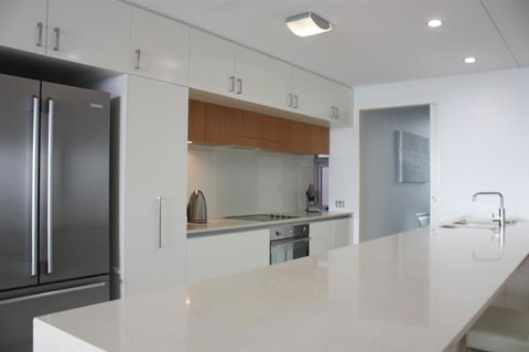 Private Seaview Apartment At Peninsula - Airlie Beach - Holiday Find 2