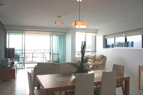 Private Seaview Apartment At Peninsula - Airlie Beach - Holiday Find 7