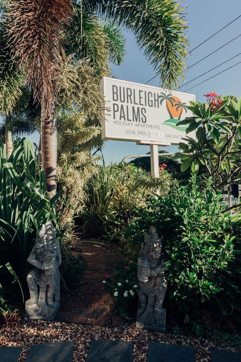 Burleigh Palms Holiday Apartments - Holiday Find 27