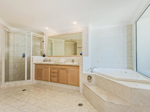 Oceana On Broadbeach - Holiday Find 2