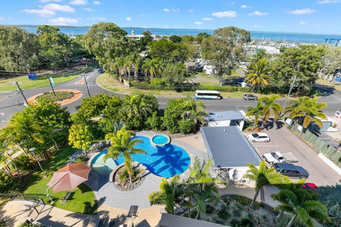 Akama Resort - Holiday Find 10