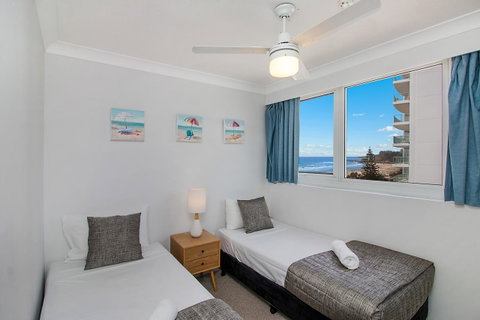 Meridian Tower Kirra Beach - Holiday Find 2