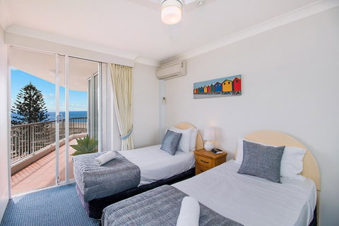 Meridian Tower Kirra Beach - Holiday Find 3